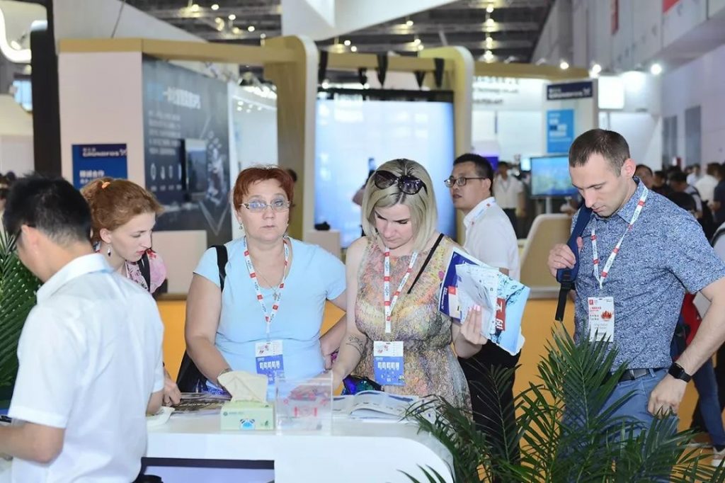 總理帶頭喝“下水道水”，新加坡為何被逼至如此？-