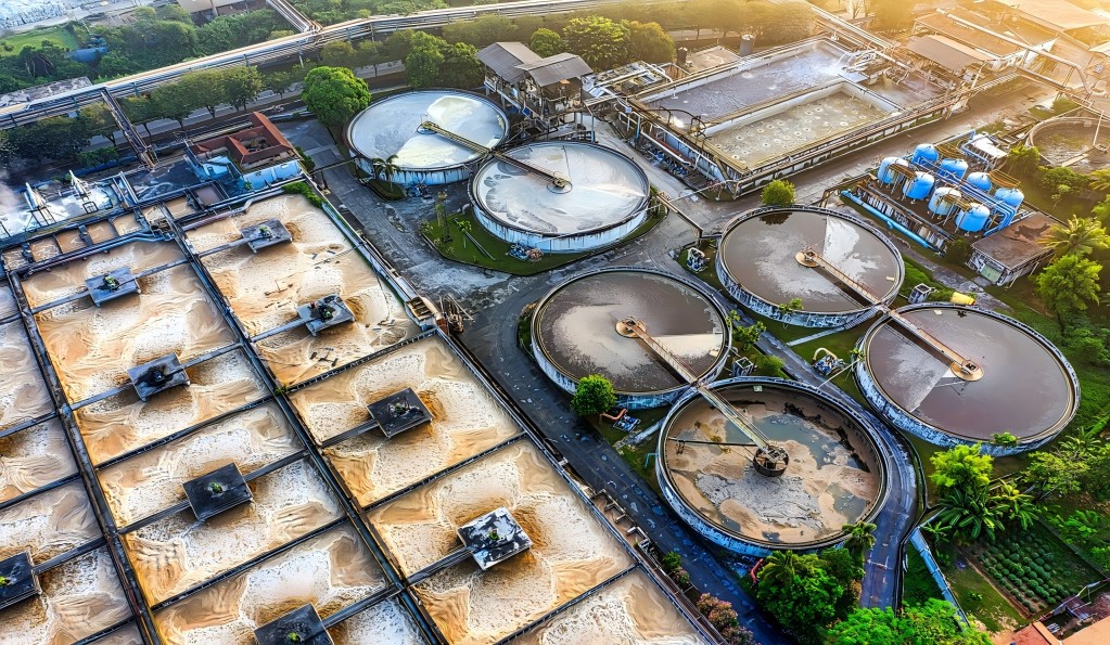 Deepseek對(duì)話：2025，污水處理行業(yè)的發(fā)展趨勢(shì)